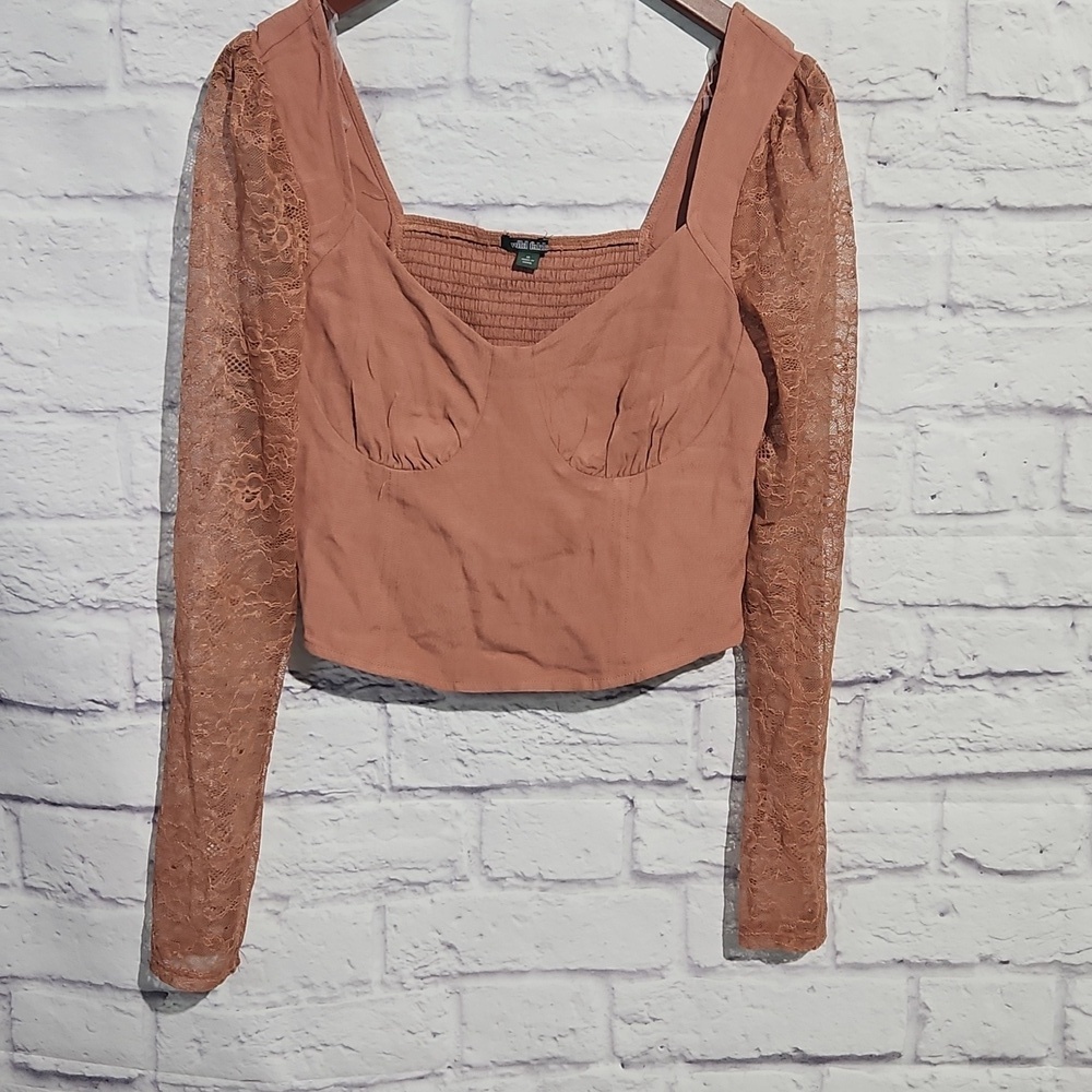 Lace sleeve corset style crop top